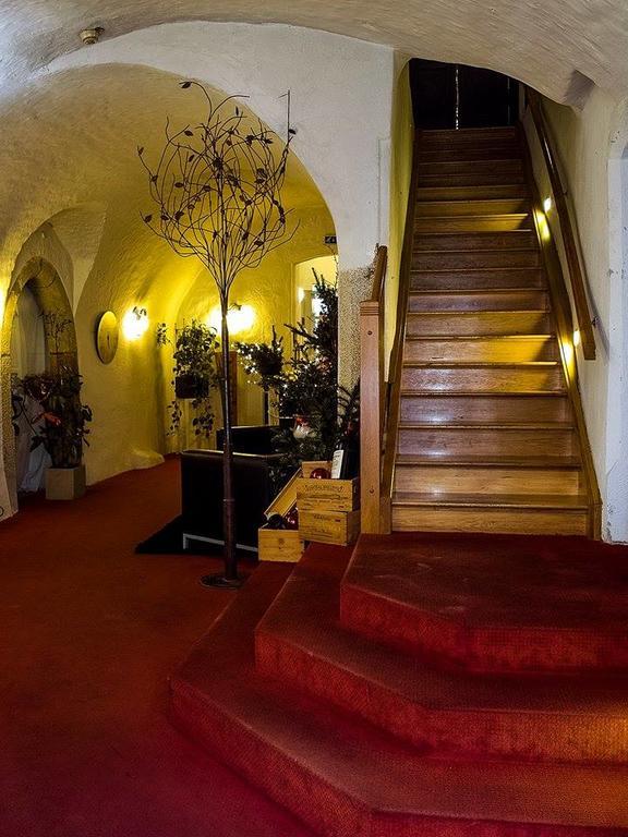 Отель Wittelsbacher Zollhaus Фильсхофен-ан-дер-Донау Экстерьер фото